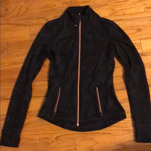 Lululemon jacket - Picture 2 of 5